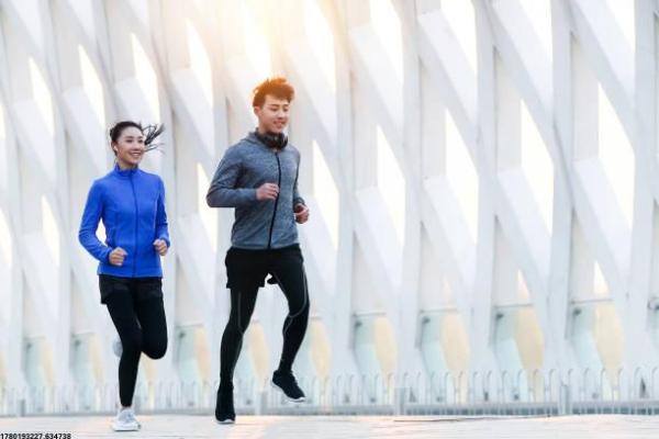 九江体育馆篮球培训费用解析(图1)